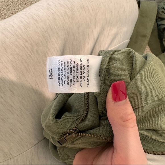 Treasure & Bond Green Zip Front Puff Sleeve Jumpsuit - Picture 10 of 10